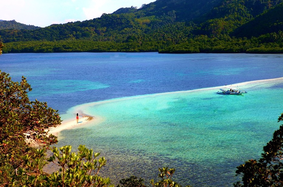 holidayrunway_snakeisland_philippines[1]