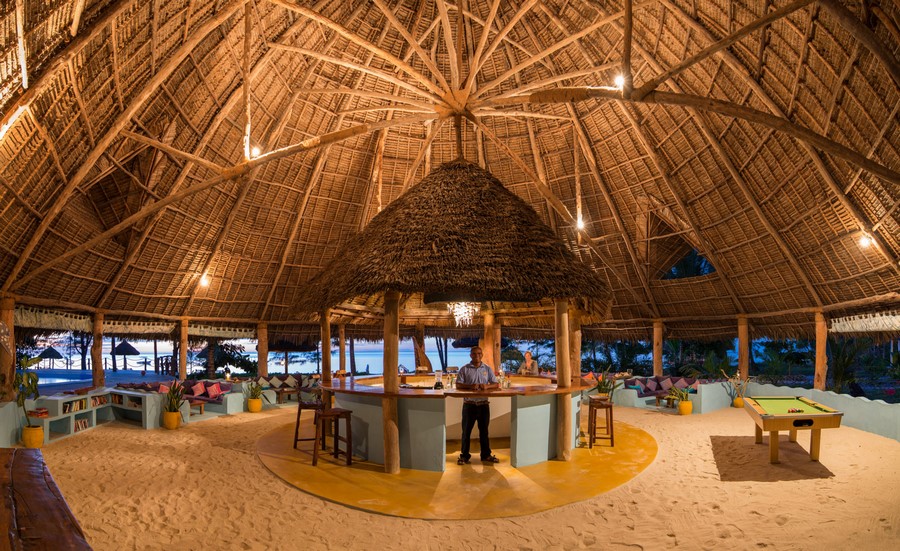 beach_bar_mafia_tanzania