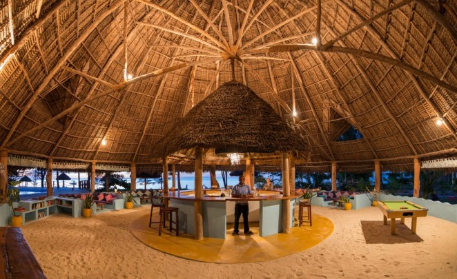 beach_bar_mafia_tanzania